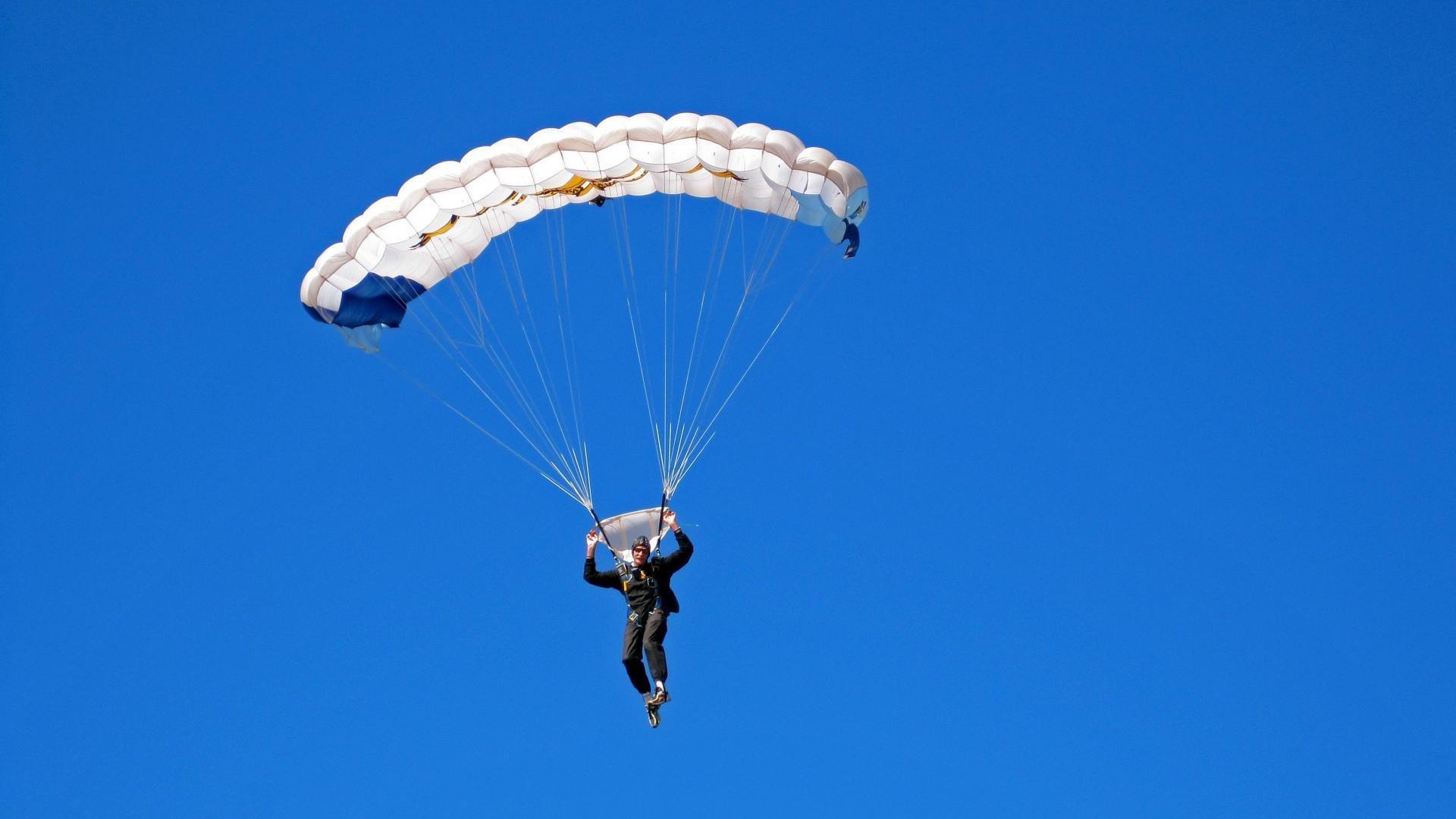 2024北京国际马拉松赛圆满落幕，埃塞俄比亚选手破赛会纪录夺冠